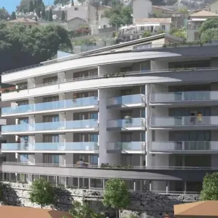Luxurious Flat At 5 Min By Walk To Monaco, Free Parking And Sea View *