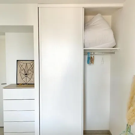 Luxurious Flat At 5 Min By Walk To Monaco, Free Parking And Sea View